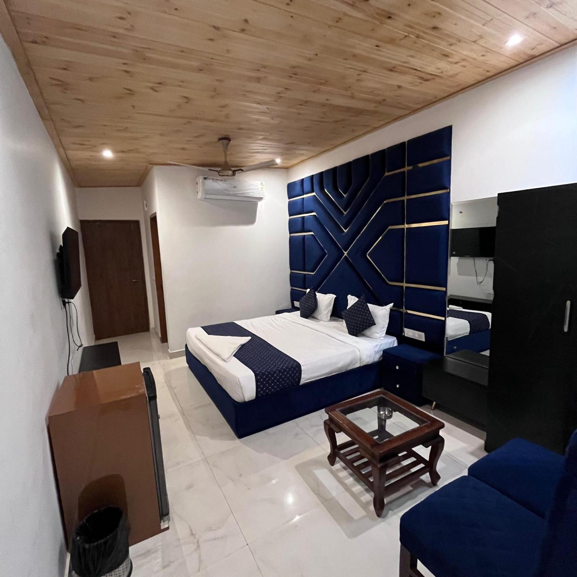 La Casca Experience 호텔 Zirakpur 외부 사진